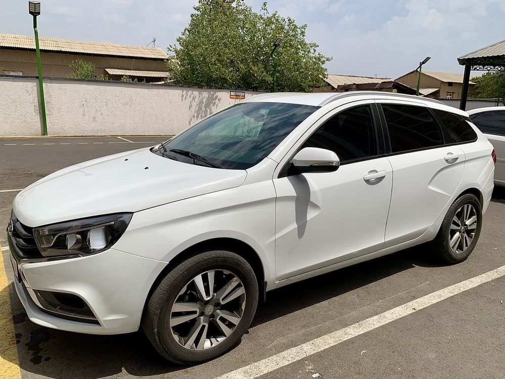 Lada Vesta SW Cross