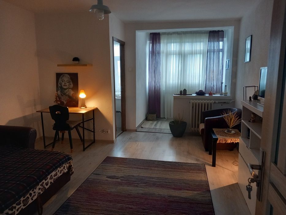 Închiriez garsoniera regim hotelier