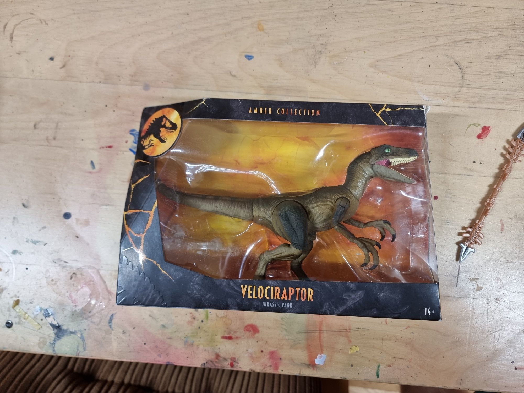 Figurina Jurassic World Amber Collection Velociraptor