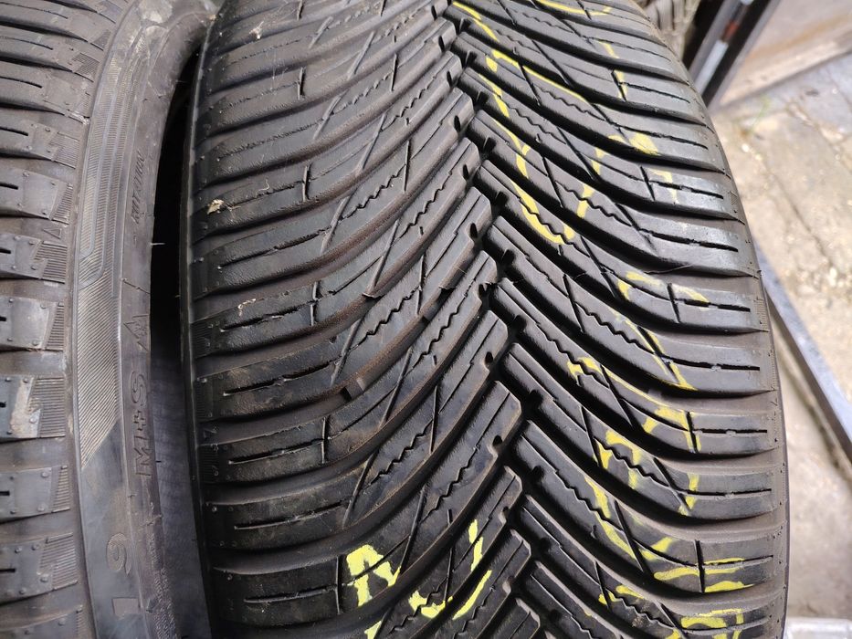 Anvelope 4sezoane MS 225 40 19 MAXIS 2024 7.5mm