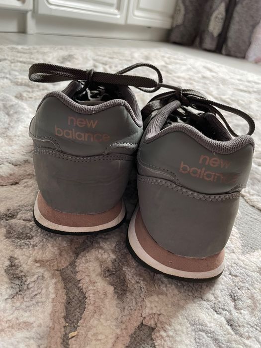 Adidasi New Balance 37