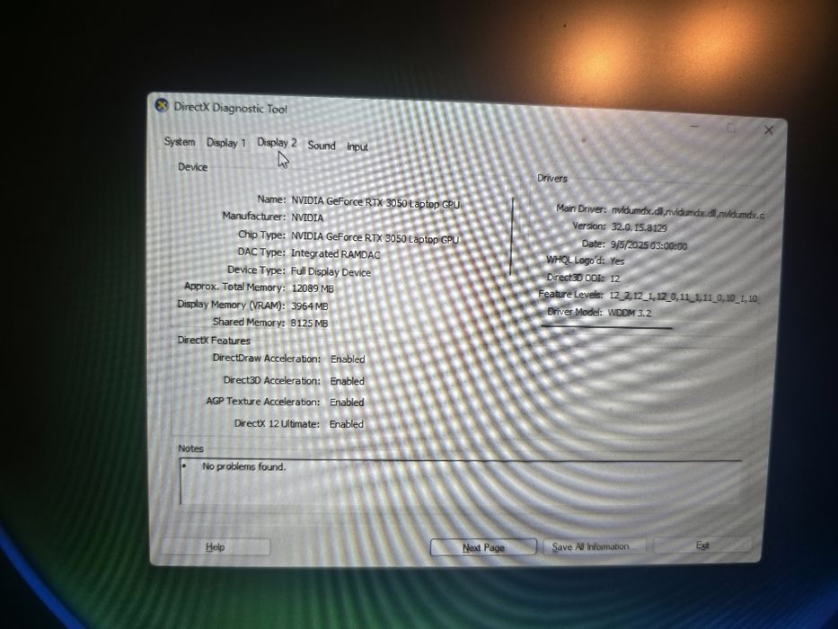 Vand 2 laptopuri identice