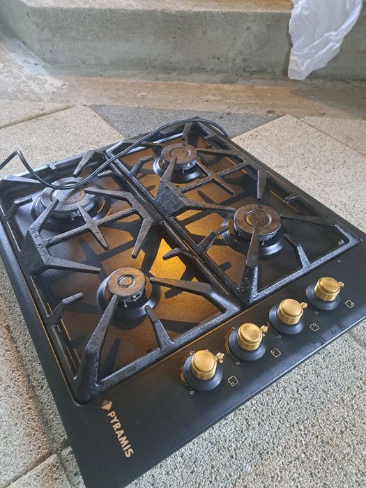 Aragaz   pyramis auriu cu negru (plita)