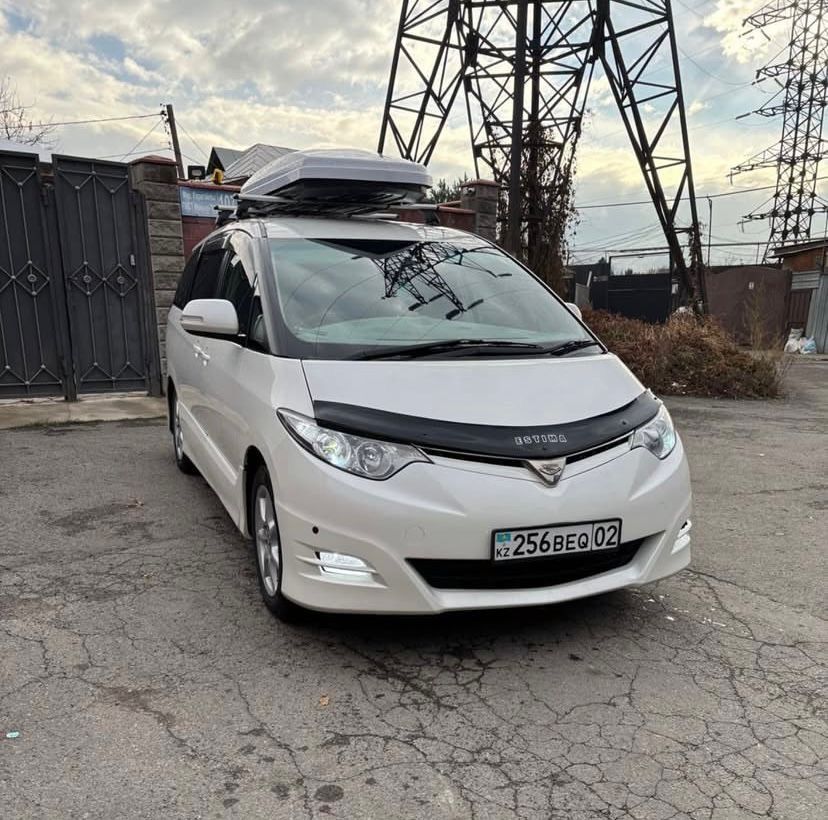продам машину Toyota Estima