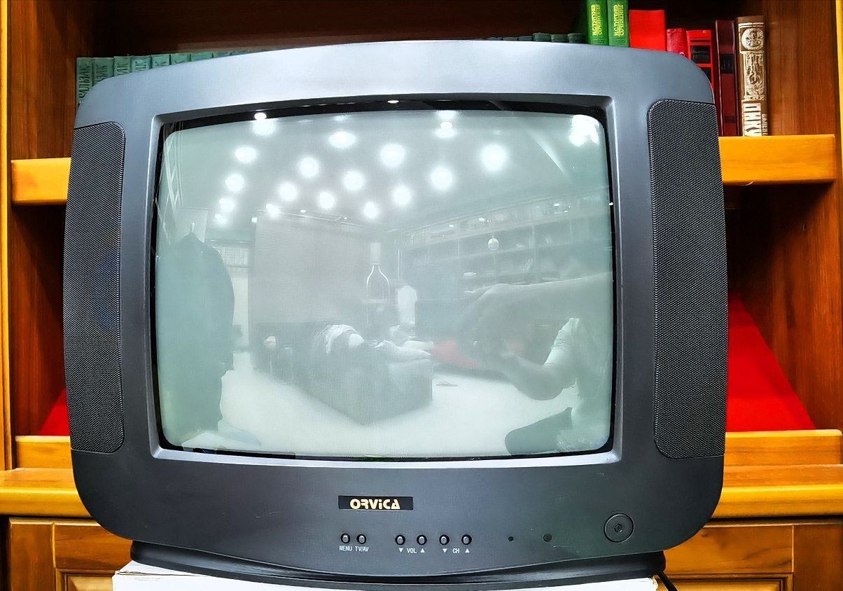 Продам телевизор японский 14 дюймов в идеальном состоянии