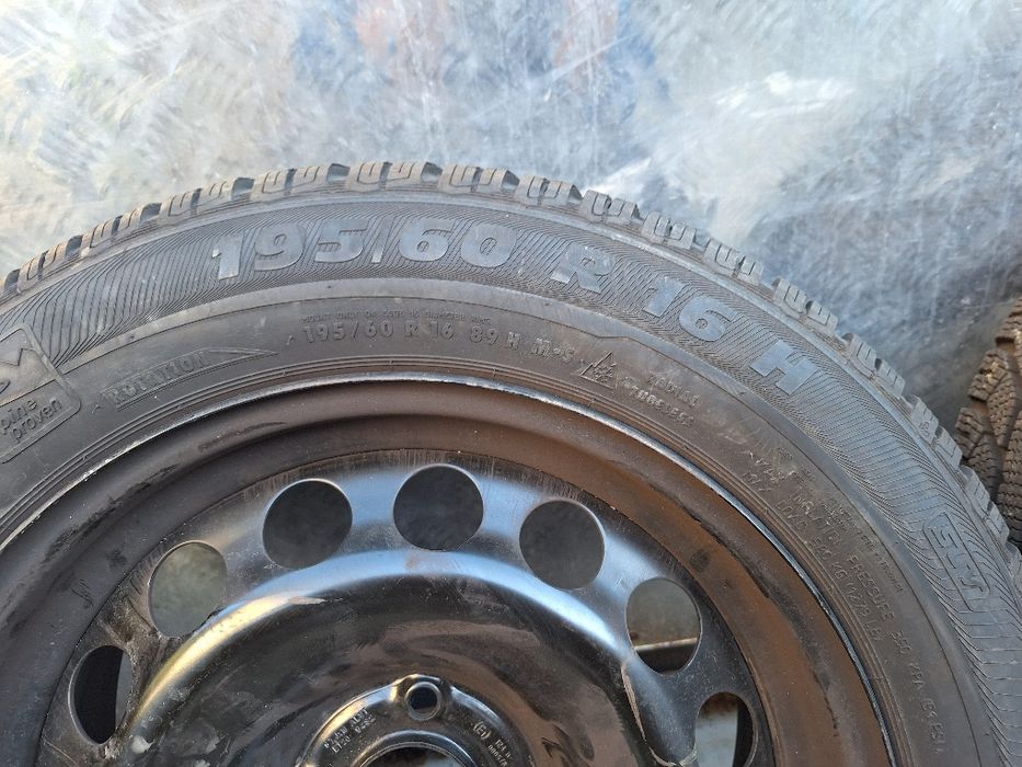 Jante originale R16 Peugeot cauciucuri 195 60 16