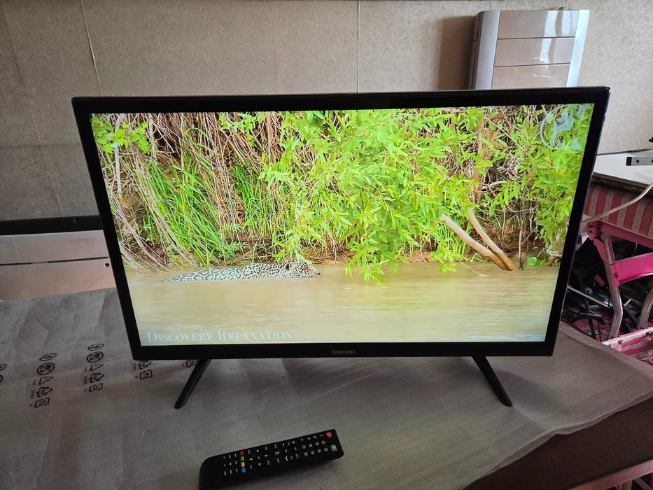 Телевизор 32 (81см) Samsung смарт QA32_QA85QX2AAJXXZ