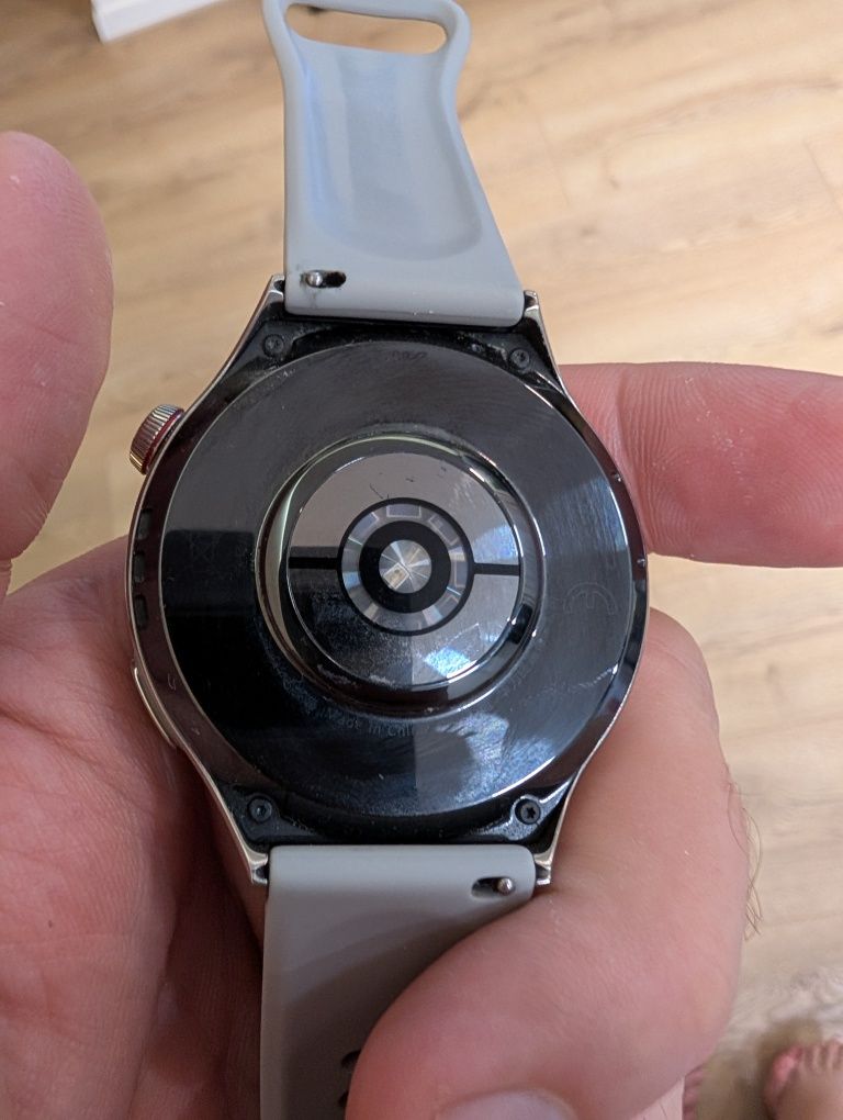 Huawei Watch 4 pro + 10 кайшки