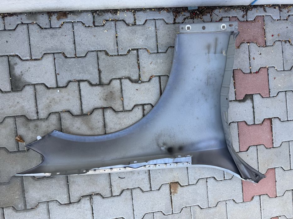 Оригинален преден ляв калник за Mercedes C-class W205