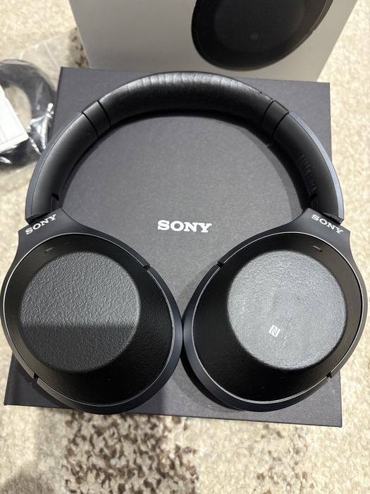 Casti Sony Wh-1000XM2 pachet complet