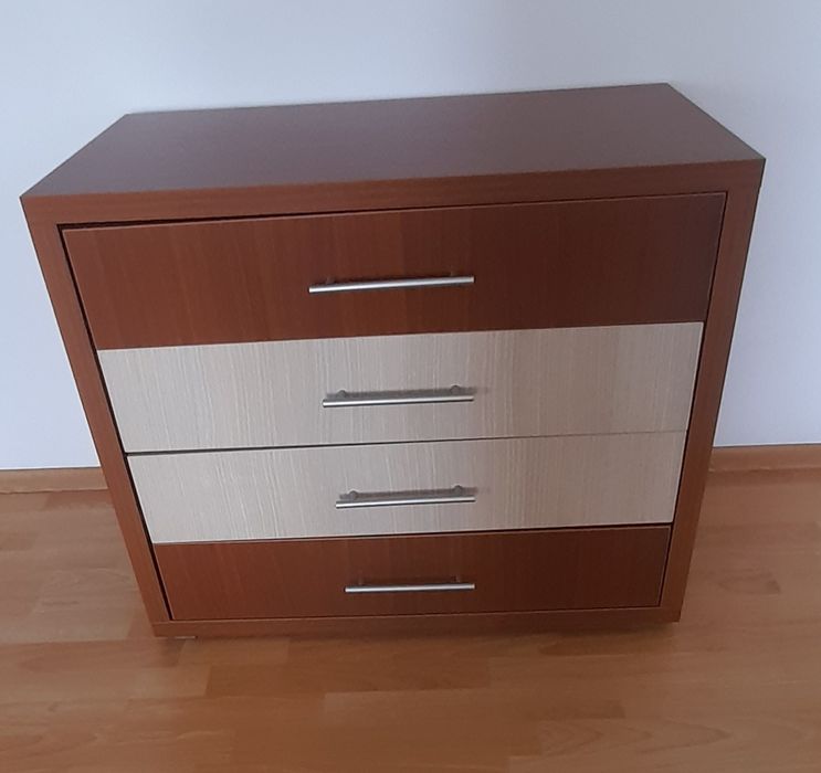 De vanzare mobila living + 2 dormitoare