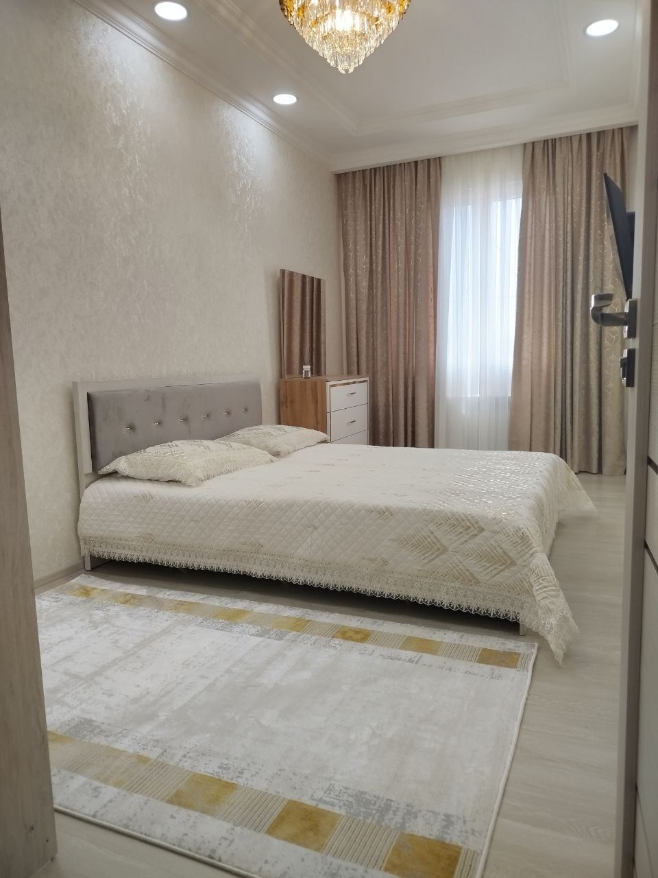 Юнусабад 13кв. 2в3х/3/4 Ахмад Дониш.Не торец.Ипотеки нет