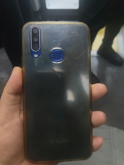 Продам телефон  срочно