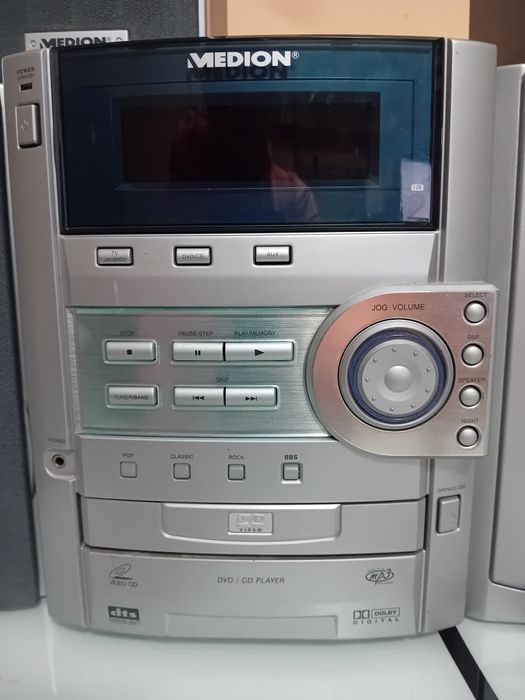 Vand DVD/CD PLAYER . MP3 medion