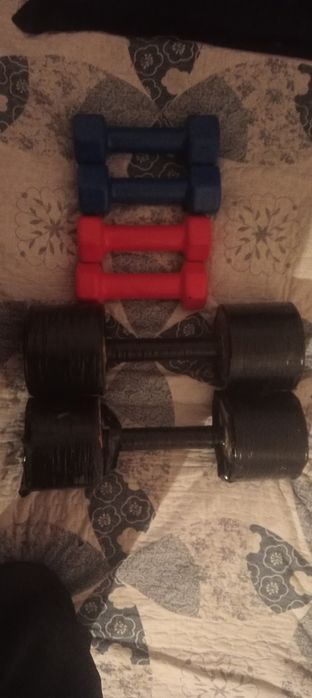 Набор гнтелей состание хорошее. Торг уместен