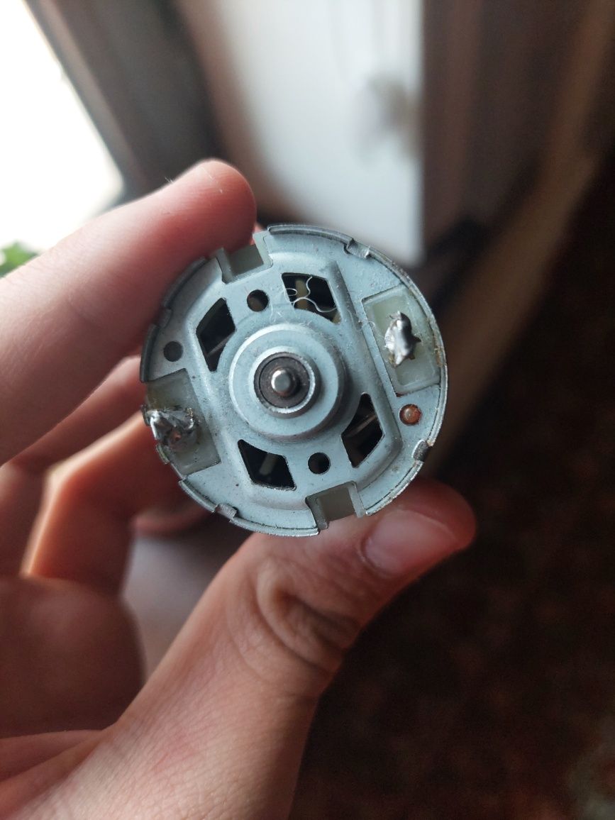 Motor sotiladi yangide