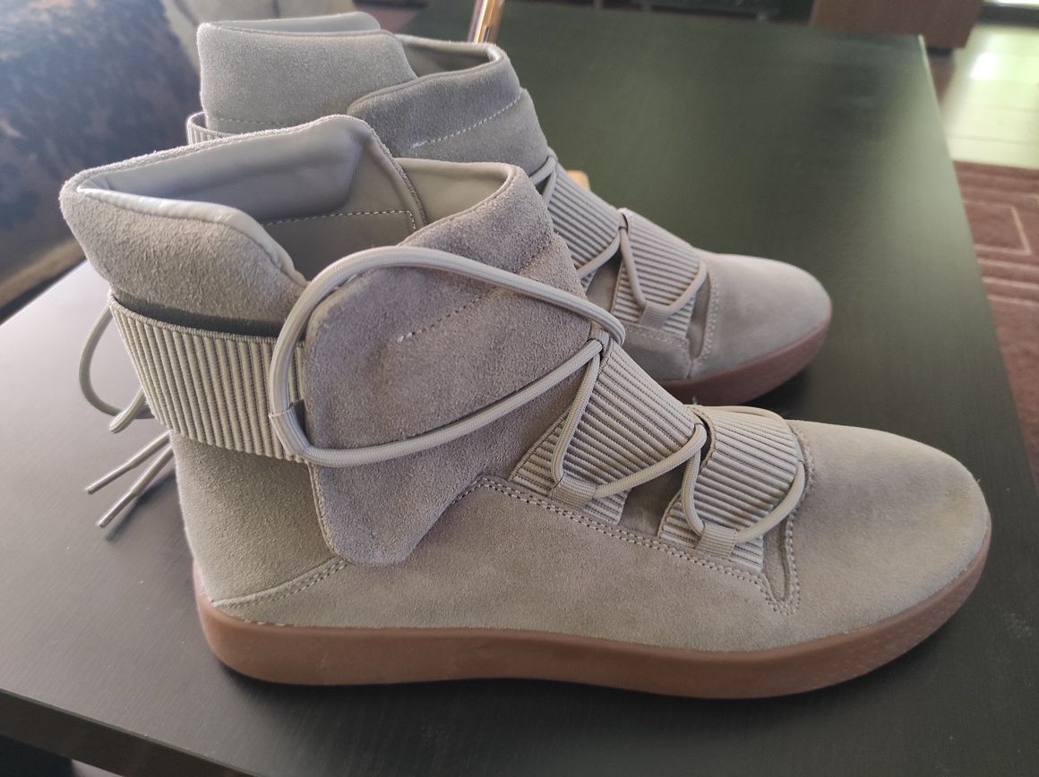 Vand Ghete "ZARA MAN" marimea 43