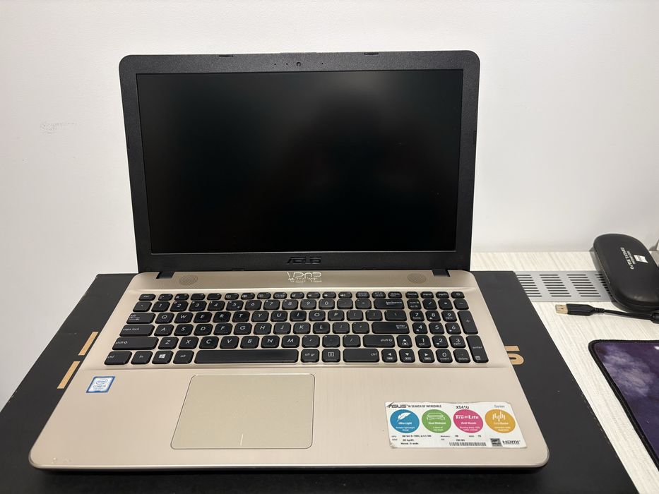 Laptop Asus i5, 15.6 inch