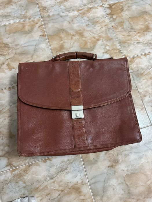 Кожаный портфель