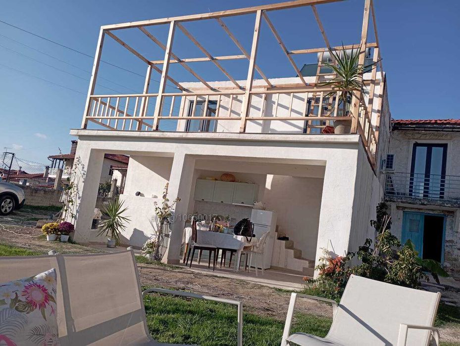 Продавам нова вила  в Никити и Агиос Николаос - ситония