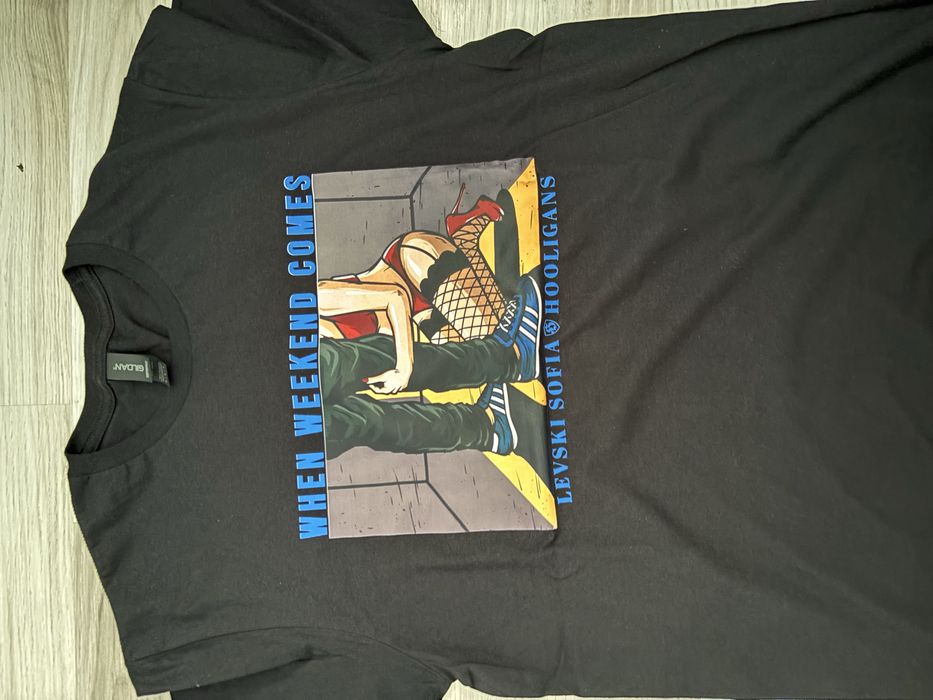 Тениска на Левски