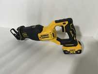 Dewalt DCS 382 ferestreu sabie
