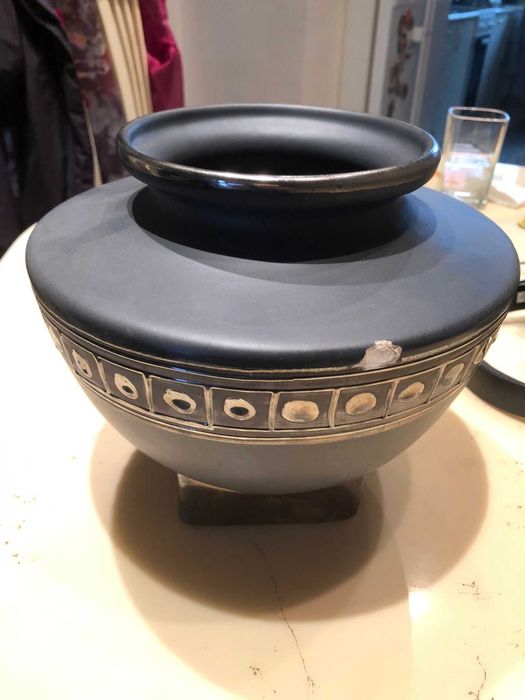 Порцеланова ваза