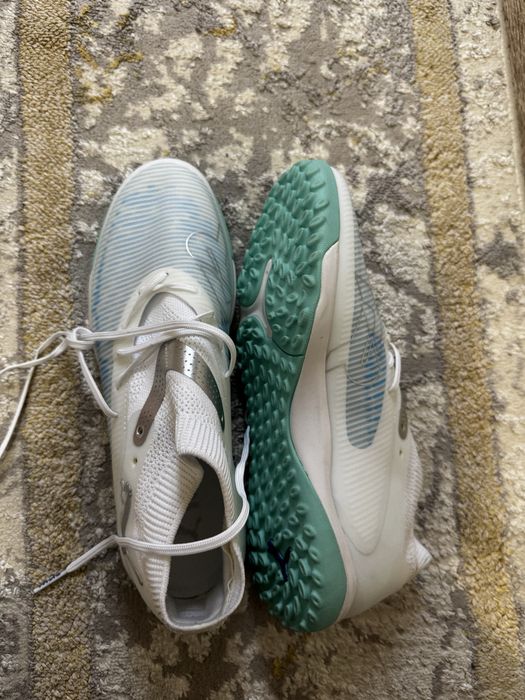 Продам сороконожки футбольные новые