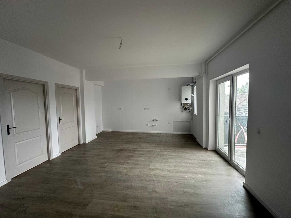 Apartament 3 camere - et. 2 - str Ogorului - loc parcare - NOU