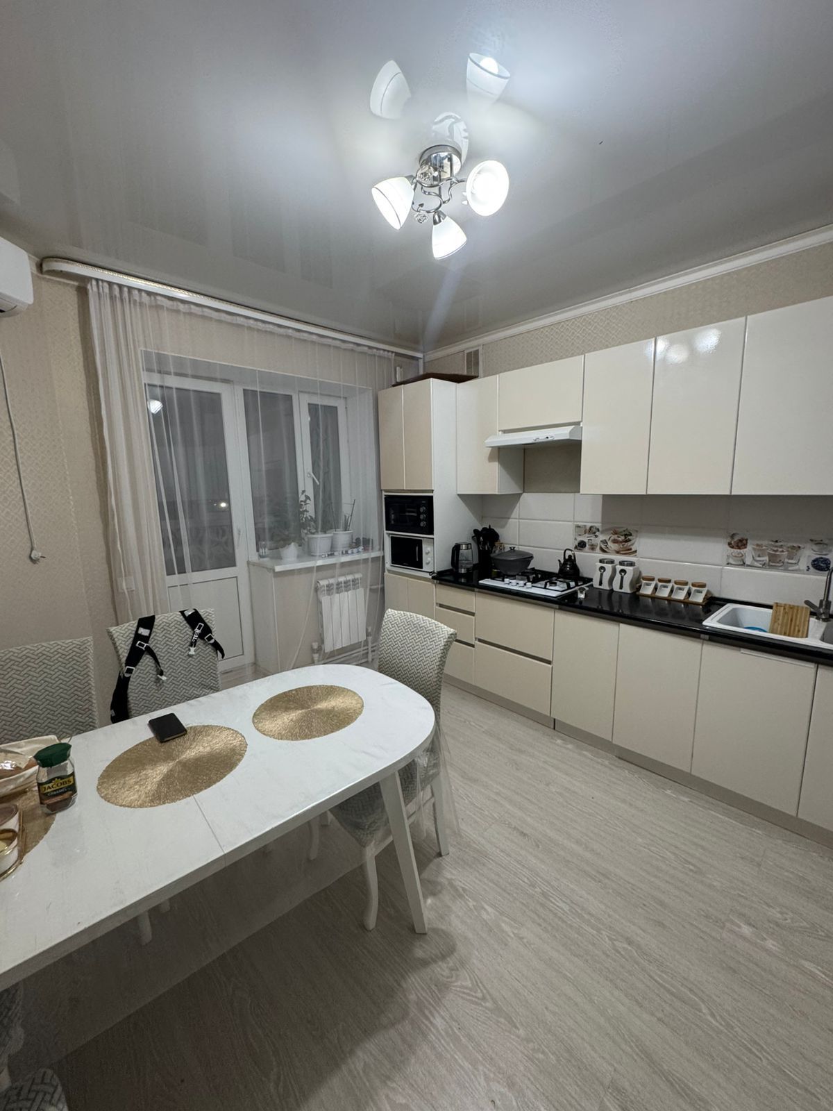 СРОЧНО!!!Продам 3 к.кв ЖК БирГрупп р-н АлтынОрда 4/5 этаж
