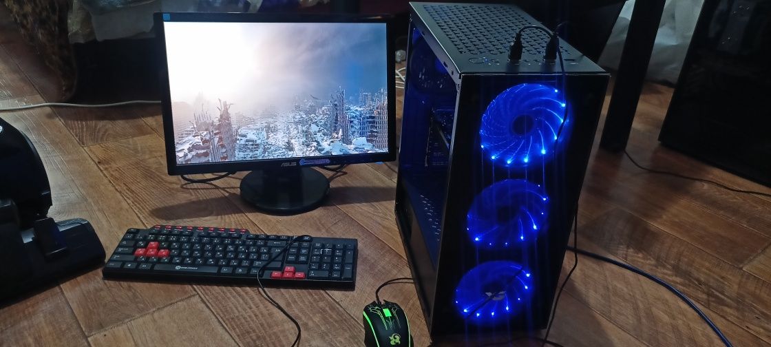 Игровой компьютер core i5 9400 RX 5700 8gb