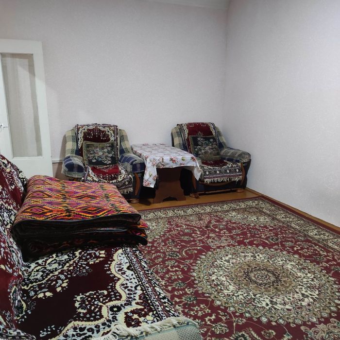 Sotiladi 1 xonalik uy-4 ch-mavze 17 dom 2 chi qavat 2 maktabni to‘gris