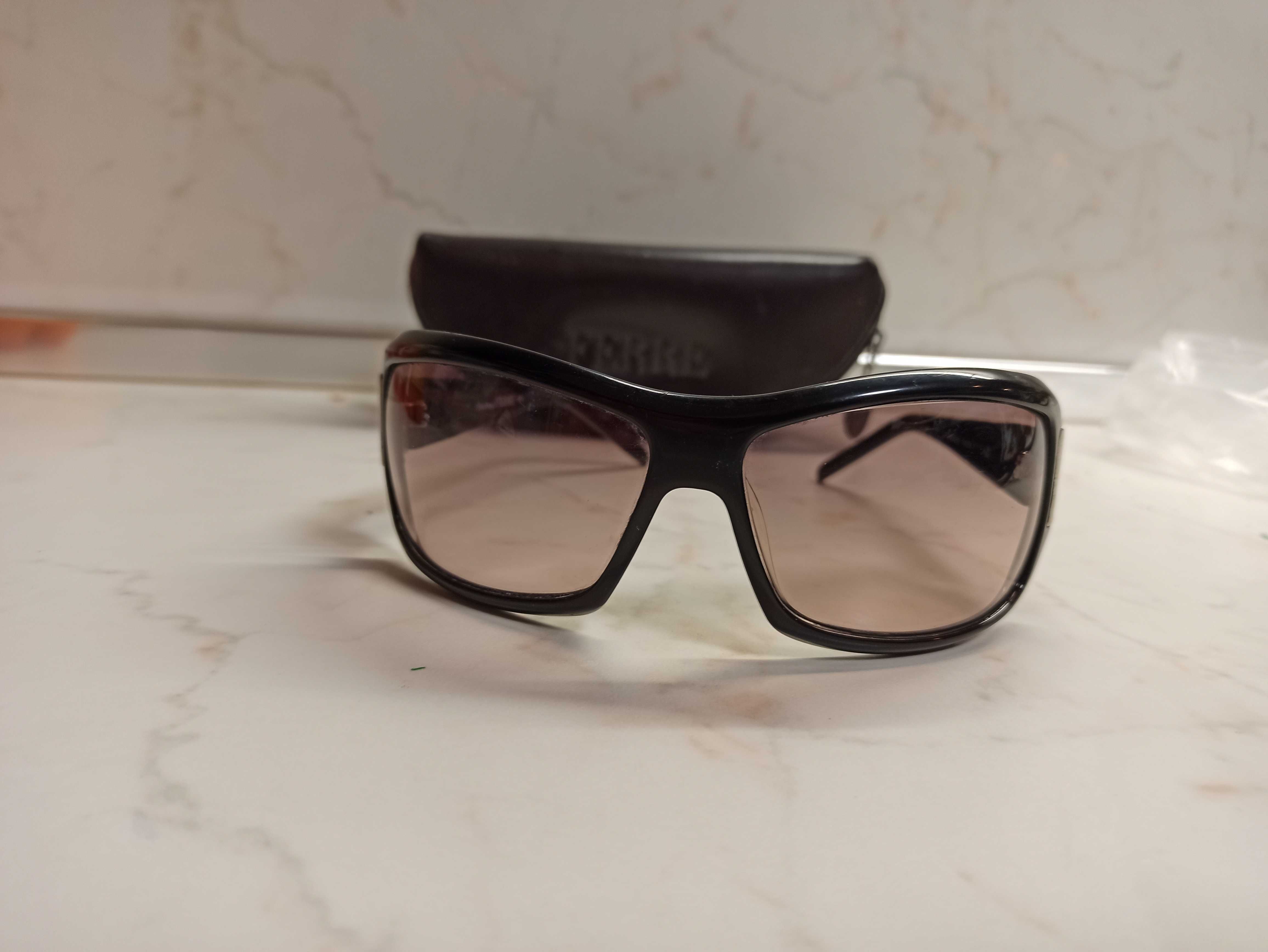 Оригинални слънчеви очила Ferre