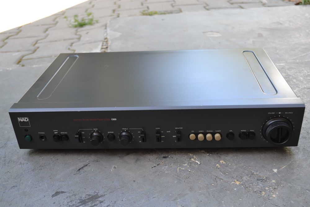 PreAmplificator Nad 1300 Monitor Series