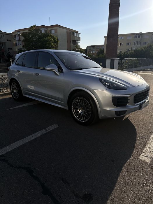 Porsche Cayenne Facelift/Platinum Edition/Distronic/2016/Perne/Matrix