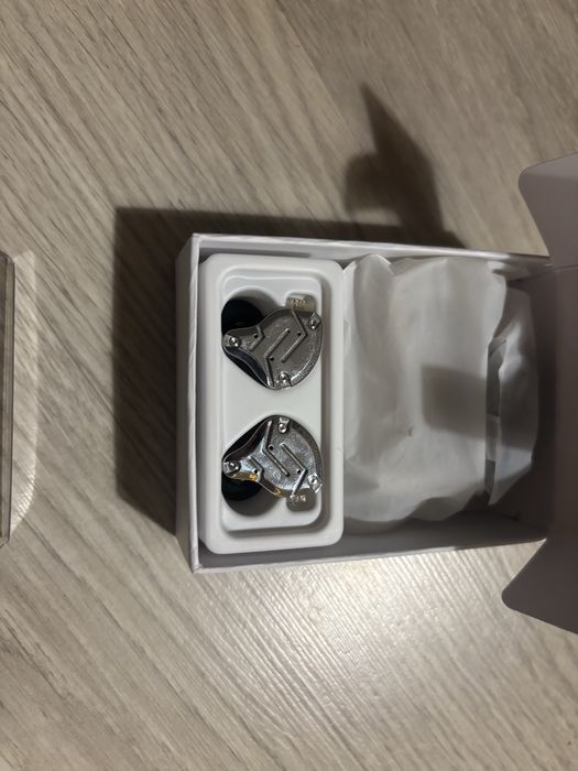 Casti Monitor In-ear KZ ZS10Pro silver-black