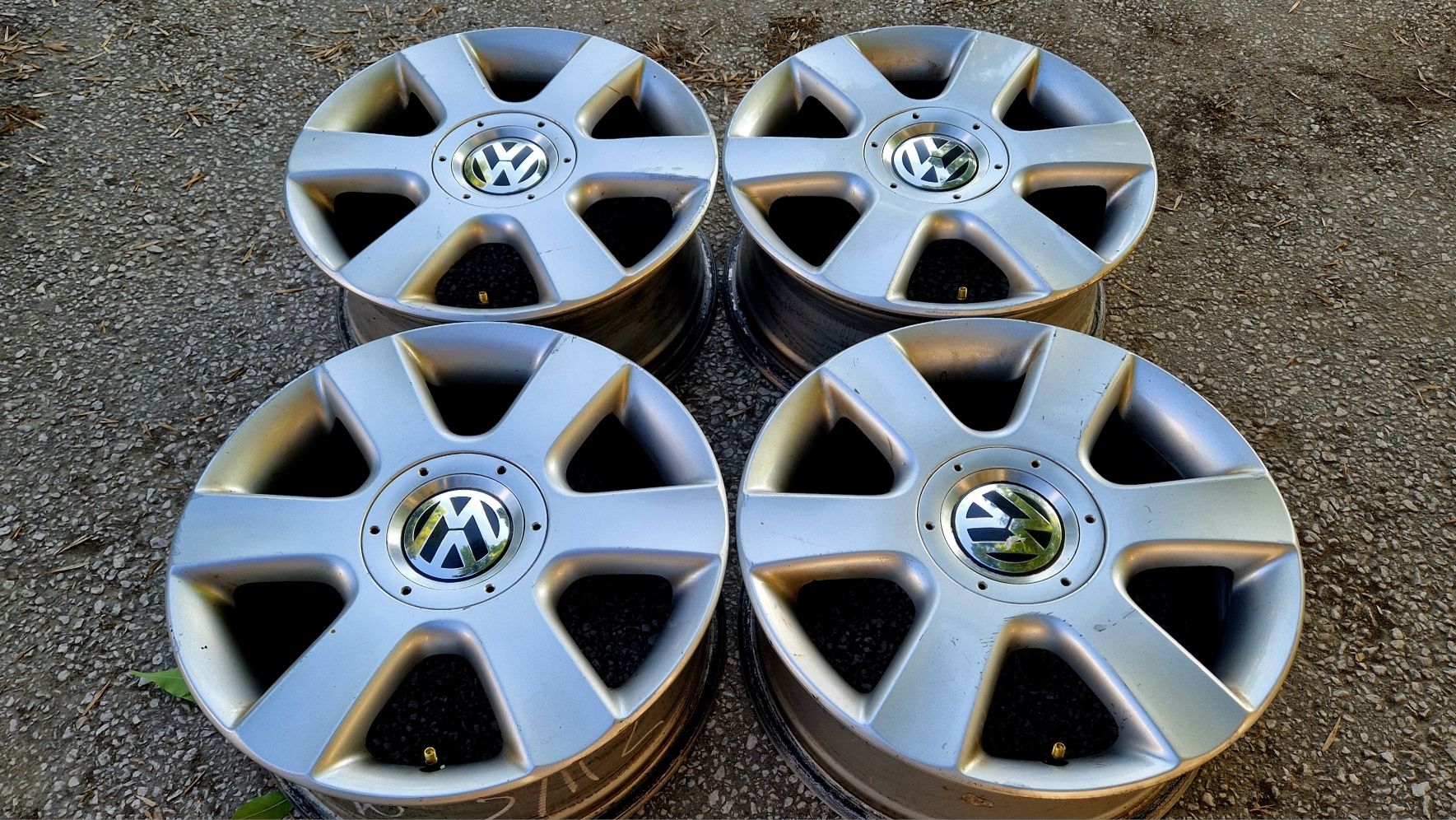VW 16 5х112 лети джанти Фолксваген Голф Пасат Тоуран. 5x112 Volkswagen