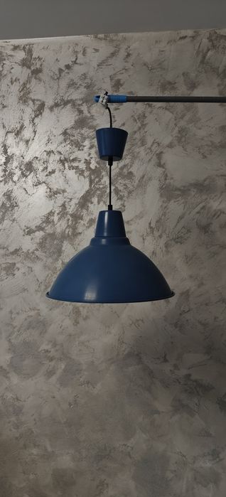 Corp de iluminat suspendat tip pendul