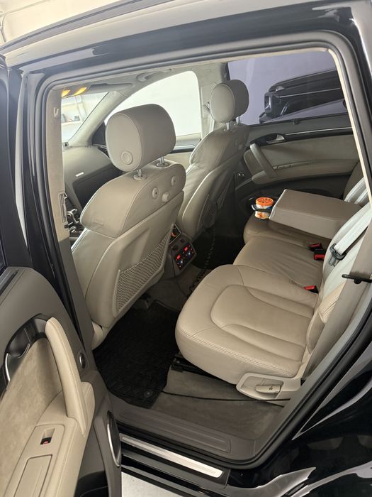 Audi Q7 V12 Pachet Je Design 605 CP 2009 140.000 km