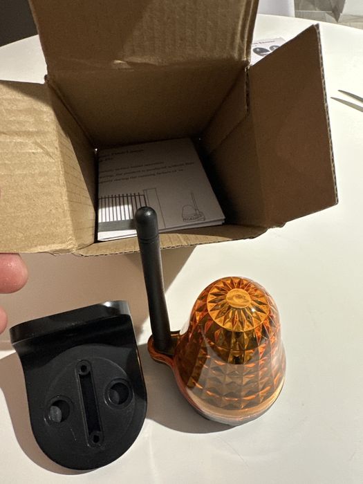Lampa avertizare + antena deschidere porti automate