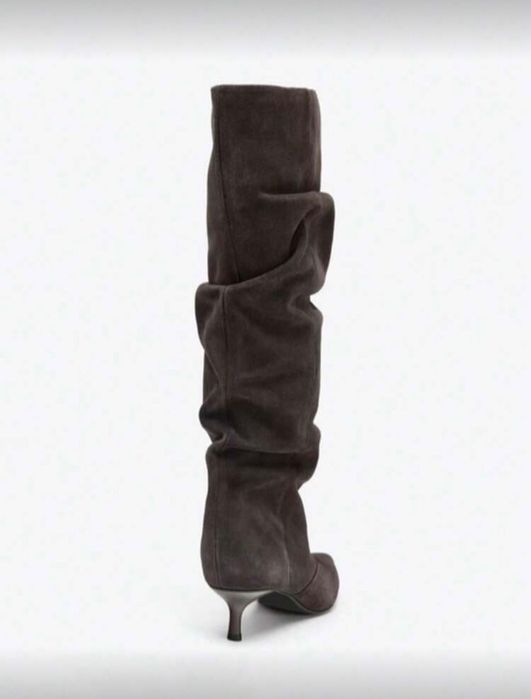 НОВО! Велурени ботуши с нисък ток