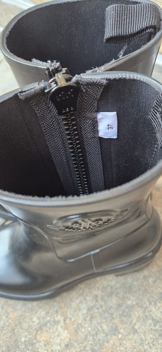 Cizme Moncler marimea 37