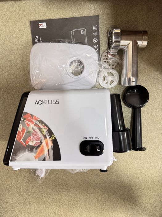 Masina de Tocat carne electrica 2500W, lame inox, accesorii carnati