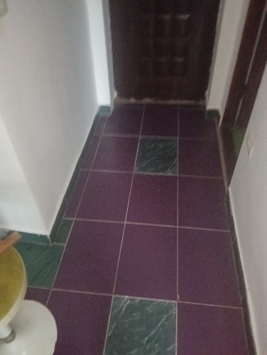 Garsoniera de vânzare