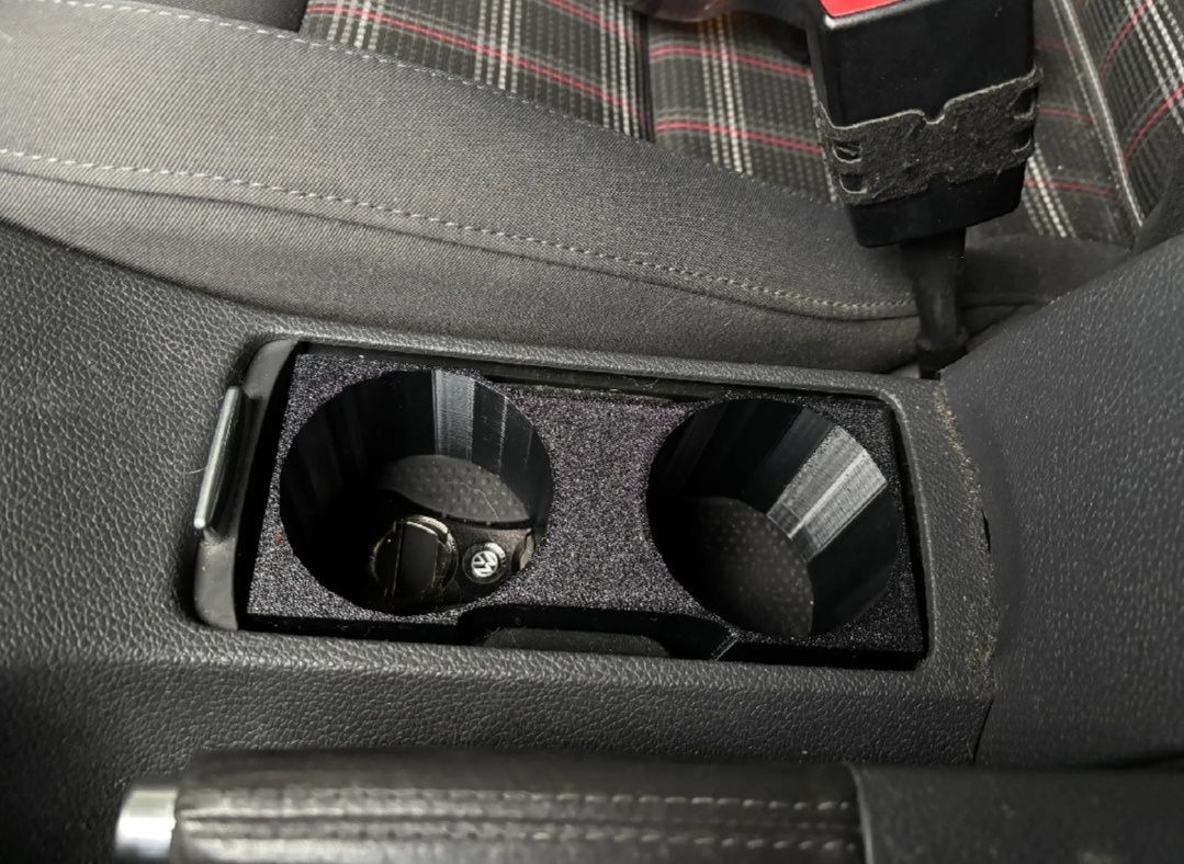 Поставка за чаши Голф 5 Голф 6 cup holder GOLF 5