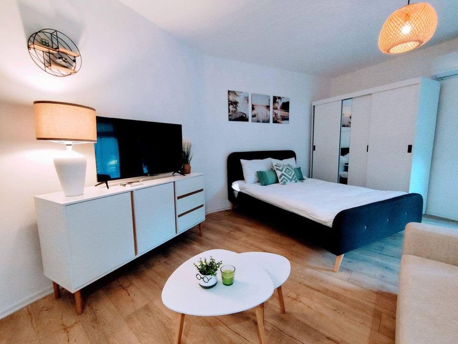 Едностаен апартамент под наем в Център