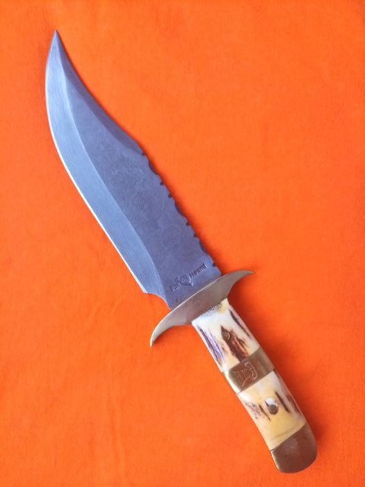 cutit Bowie damasc