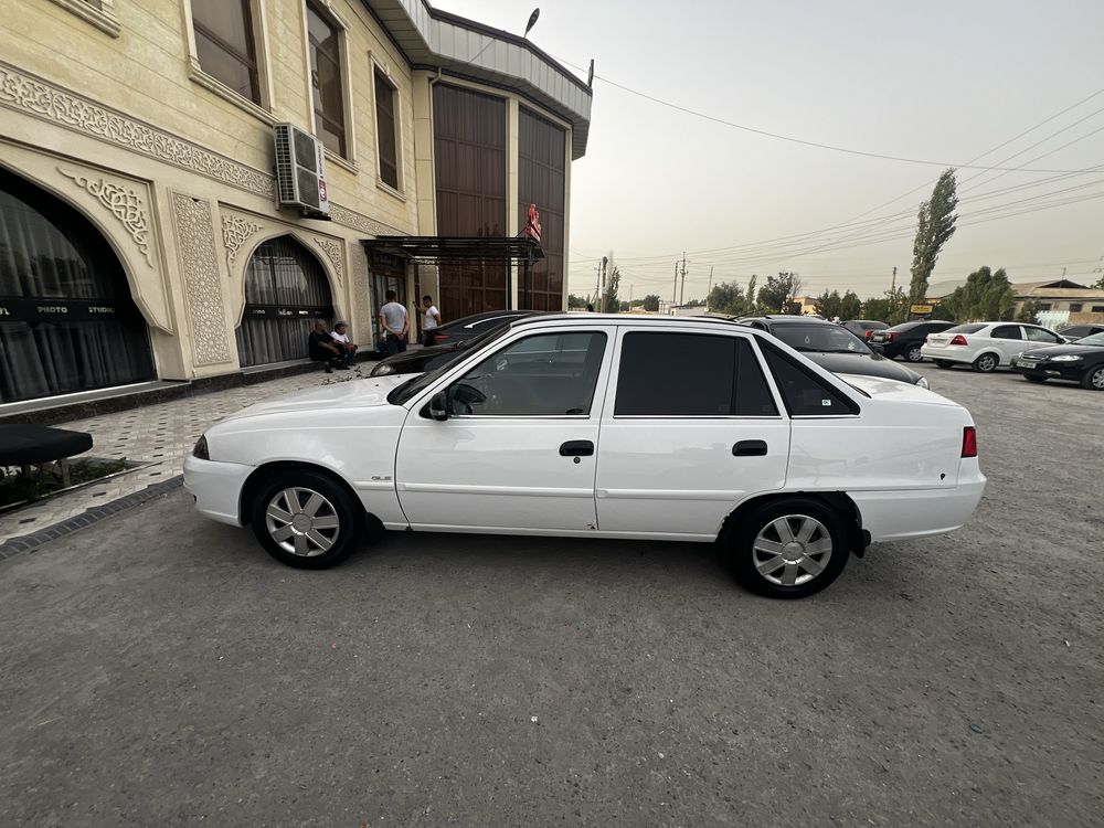 Nexia 2 2014 yili gibdir mator holati yaxshi Manzil:Guliston shahar