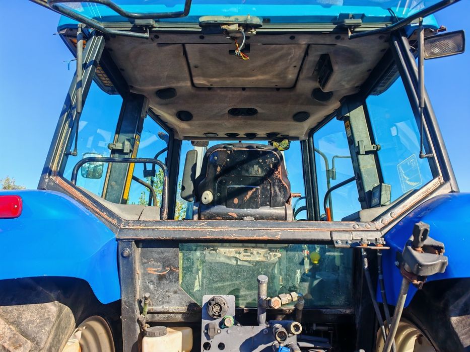 Tractor New Holland Tl 100 cu încărcător frontal quicke q 56