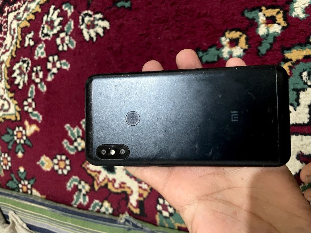 Продам Redmi 6 Pro 4/64